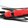 Черная лаковая плеть с красной меховой рукоятью - 44 см.