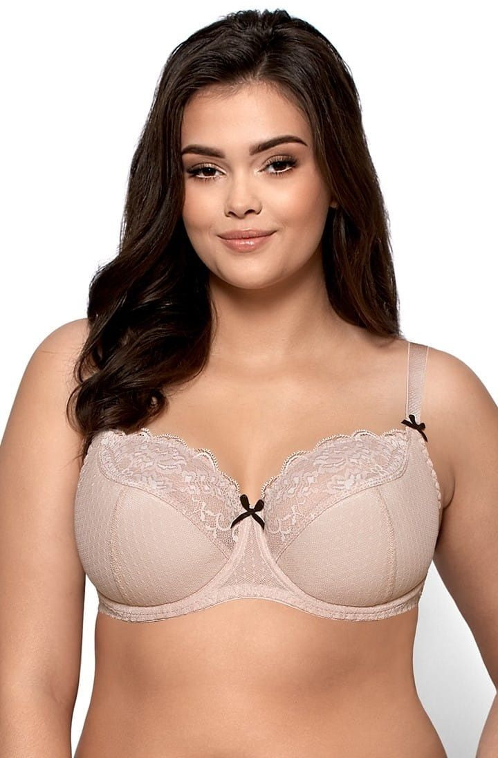 Бюстгальтер Pia с чашками на тонком поролоне 