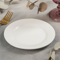 Белая фарфоровая пирожковая тарелка с утолщённым краем (диаметр 15 см)