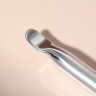 Серебристая кисть для масок Silver с лопаткой - 14 см.