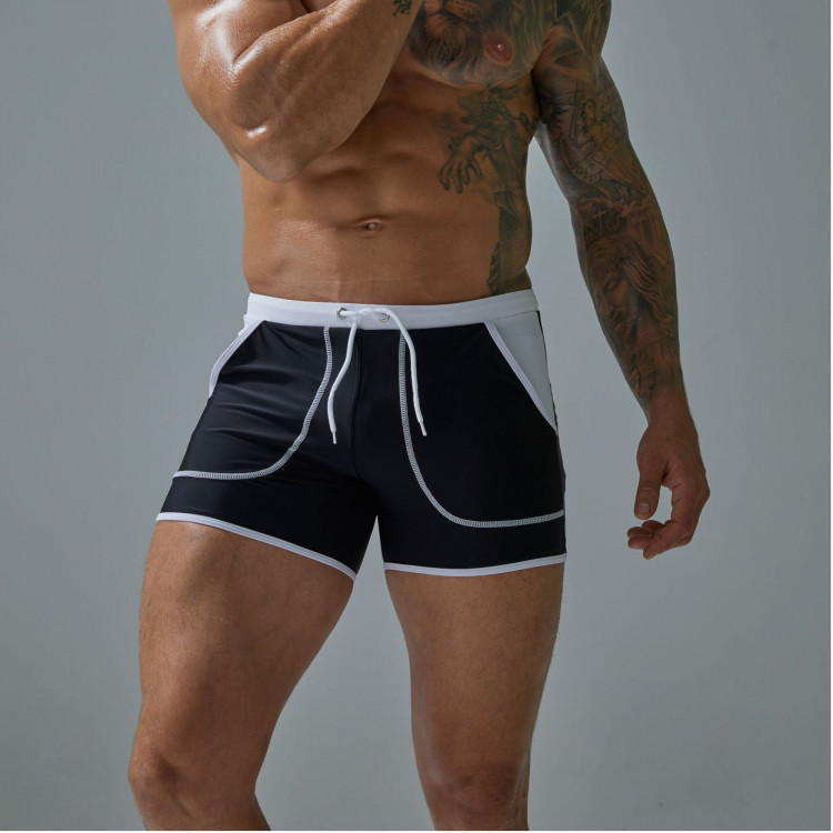 Черные плавки-боксеры с контрастной отделкой 
