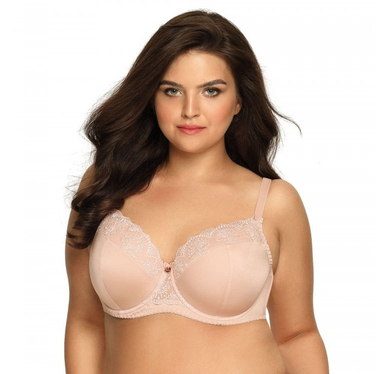 Бюстгальтер plus size с эффектной вышивкой на чашках 