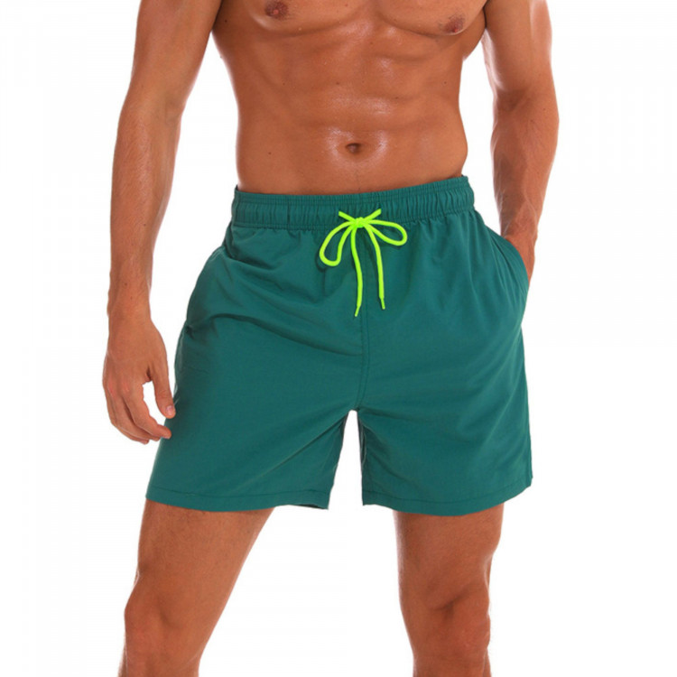 Зеленые мужские пляжные шорты 