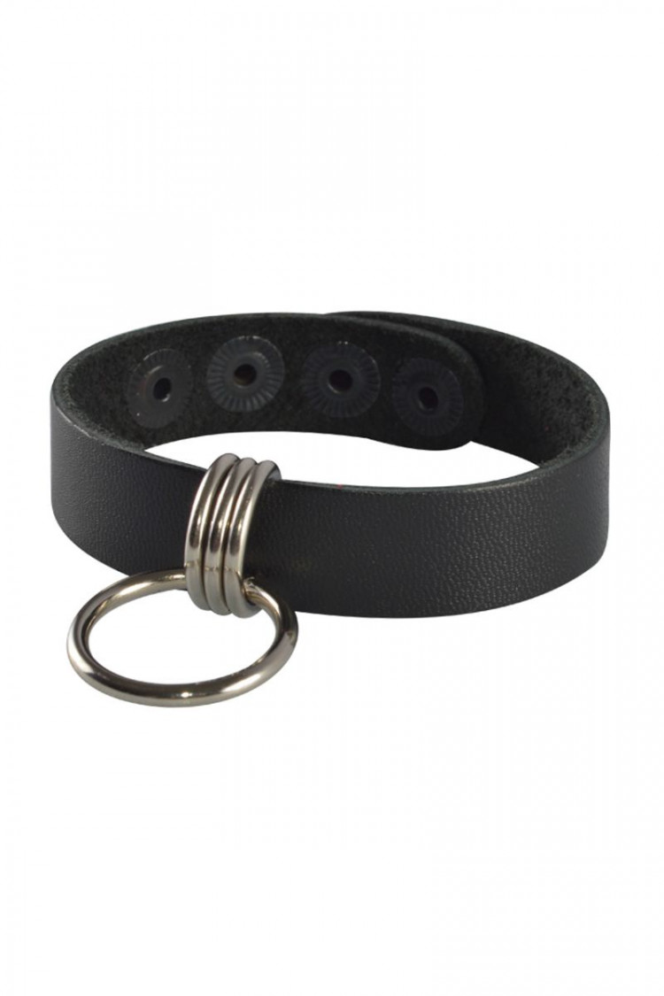 Черный кожаный браслет с подвесным колечком 