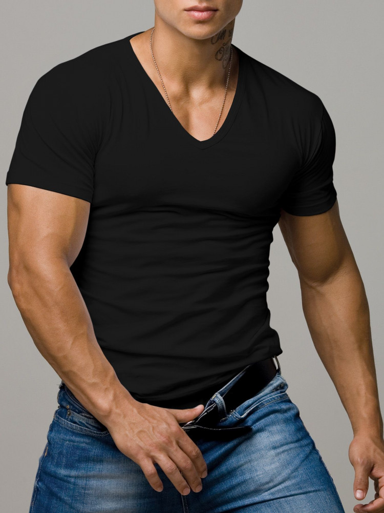 Мужская футболка с V-образным вырезом и шевроном на рукаве 