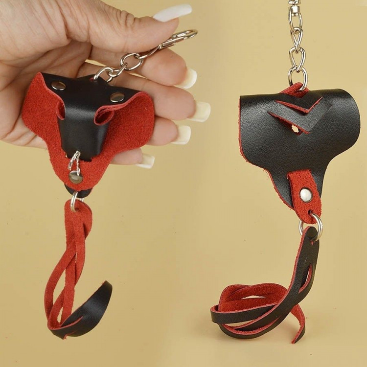 Брелок для ключей в форме кобры 