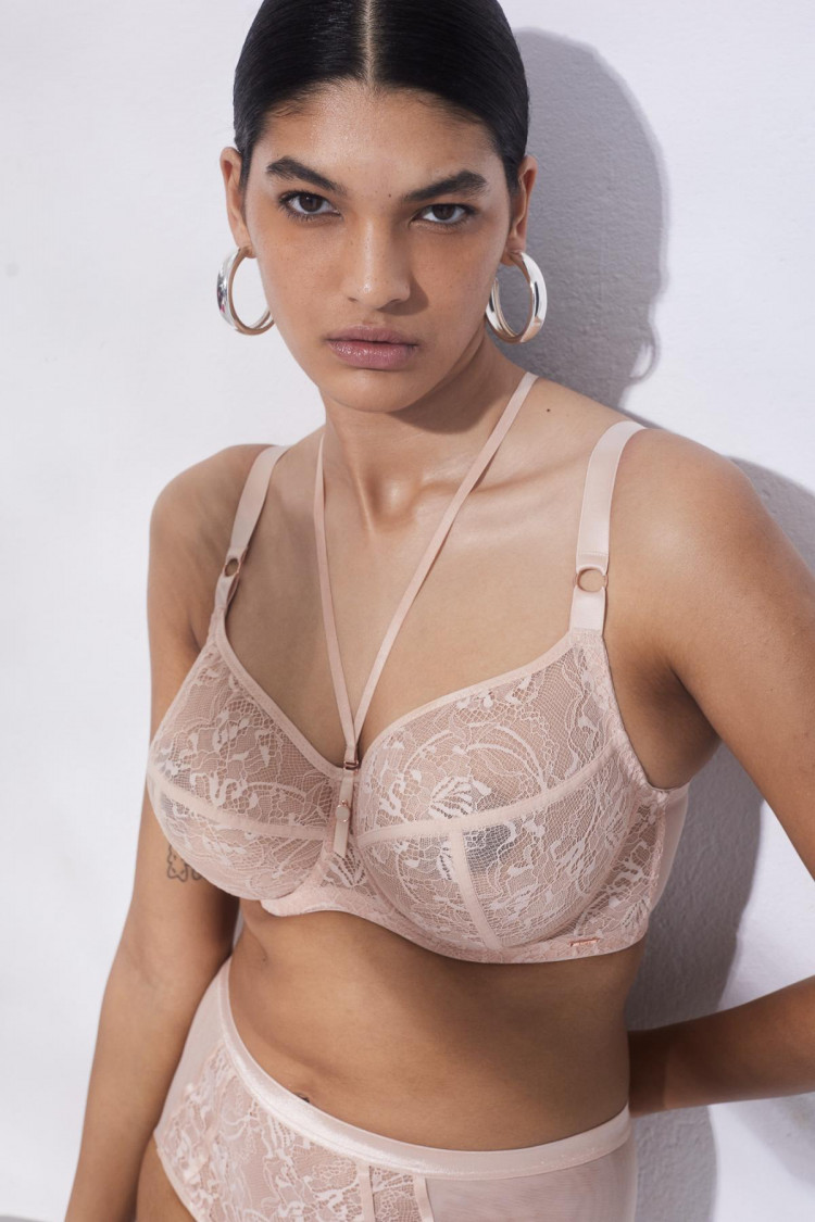 Телесный бюстгальтер с мягкой чашкой Chiara 