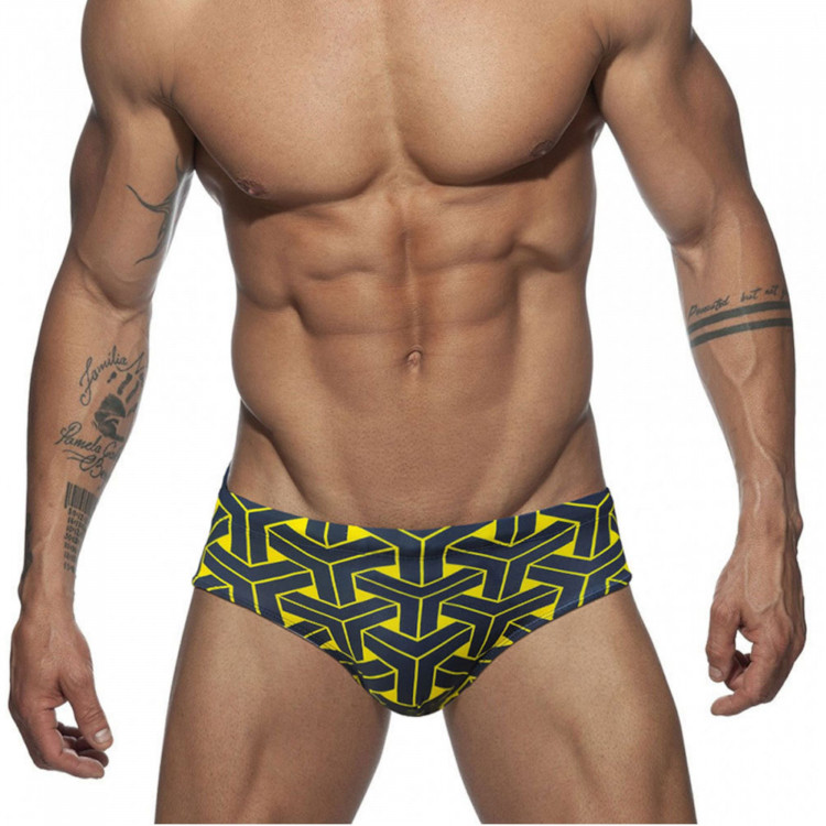 Черные мужские плавки с ярким геометрическим принтом 